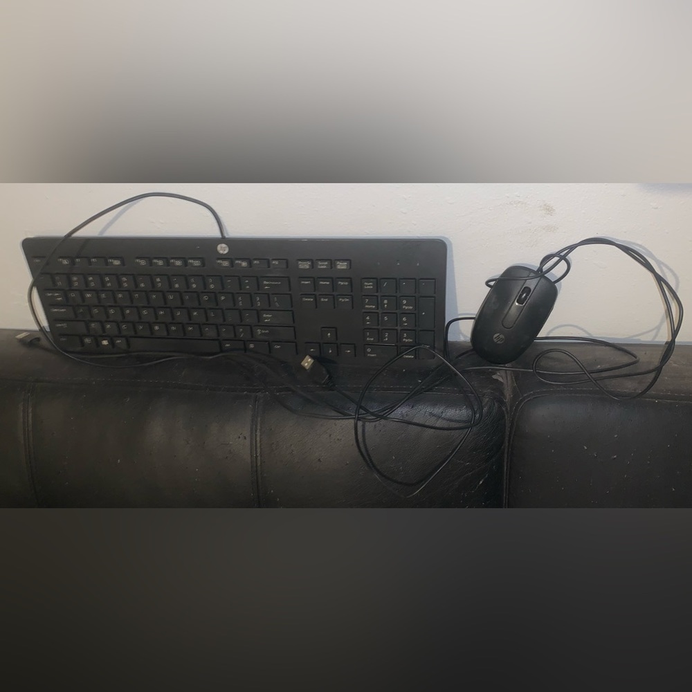 Keyboard and mousepad clicker